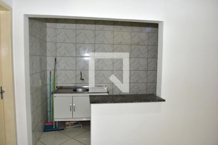 Sala/Cozinha de casa para alugar com 2 quartos, 46m² em Vila Marari, São Paulo