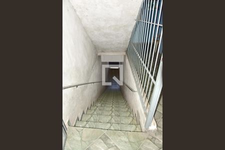 Casa para alugar com 46m², 2 quartos e sem vagaEscada