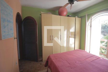 Casa à venda com 202m², 3 quartos e 3 vagasQuarto 2