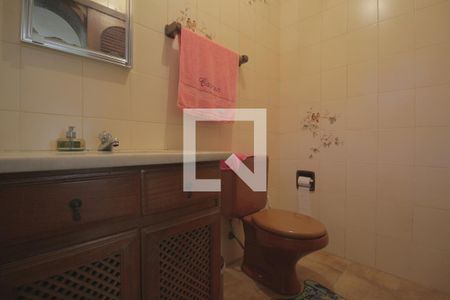 Casa à venda com 202m², 3 quartos e 3 vagasBanheiro 1