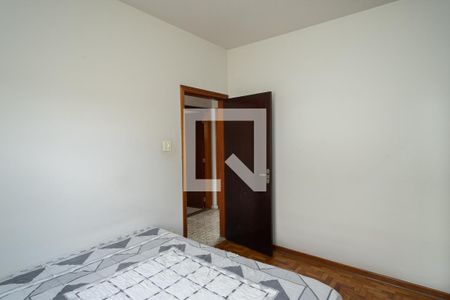 Casa à venda com 400m², 5 quartos e 4 vagasQuarto 2- Casa 1