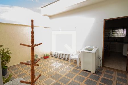 Casa à venda com 400m², 5 quartos e 4 vagasQuintal - Casa 1