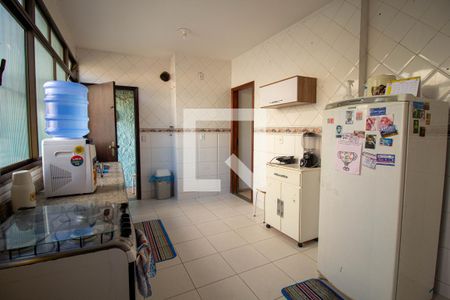 Casa à venda com 95m², 3 quartos e sem vaga Casa à venda com 95m², 3 quartos e sem vagaCozinha