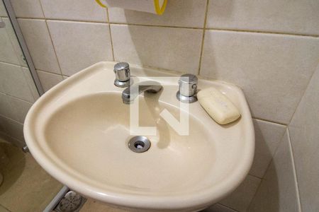 Casa à venda com 95m², 3 quartos e sem vaga Casa à venda com 95m², 3 quartos e sem vagaBanheiro da Suíte 2