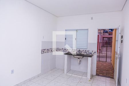 Sala e Cozinha de casa para alugar com 1 quarto, 41m² em Vila Libanesa, São Paulo