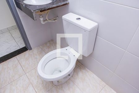 Casa para alugar com 41m², 1 quarto e 1 vaga Casa para alugar com 41m², 1 quarto e 1 vagaBanheiro