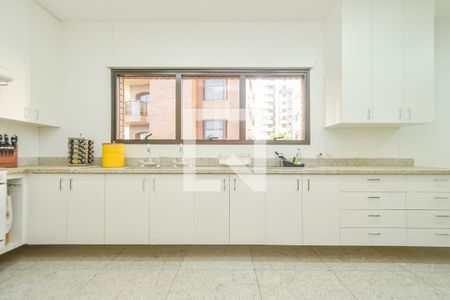 Apartamento à venda com 330m², 4 quartos e 4 vagasCozinha