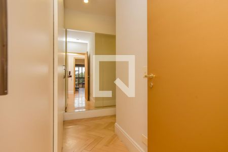 Apartamento à venda com 330m², 4 quartos e 4 vagasQuarto 4 - Suíte