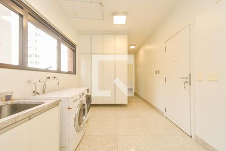 Apartamento à venda com 330m², 4 quartos e 4 vagasÁrea de Serviço