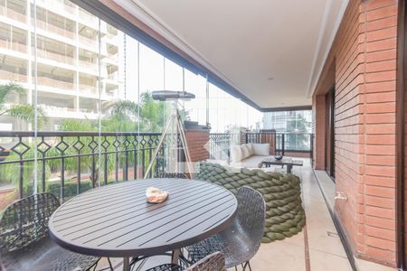Varanda de apartamento à venda com 4 quartos, 330m² em Consolação, São Paulo