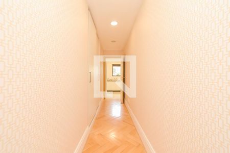 Apartamento à venda com 330m², 4 quartos e 4 vagasCorredor