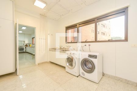 Apartamento à venda com 330m², 4 quartos e 4 vagasÁrea de Serviço