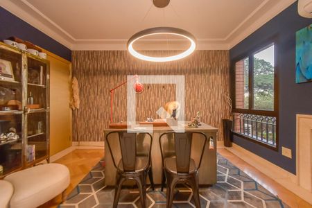 Apartamento à venda com 330m², 4 quartos e 4 vagasEscritório