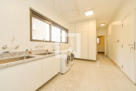 Apartamento à venda com 330m², 4 quartos e 4 vagasÁrea de Serviço
