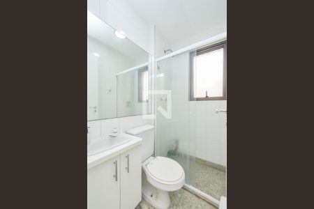 Apartamento à venda com 330m², 4 quartos e 4 vagasBanheiro de serviço