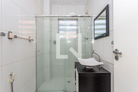 Banheiro de apartamento para alugar com 1 quarto, 50m² em Liberdade, São Paulo