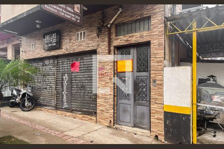 Apartamento para alugar com 95m², 2 quartos e sem vagaFachada