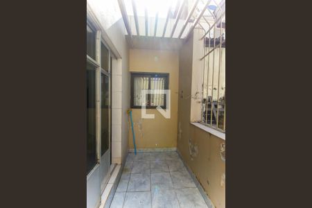 Casa à venda com 300m², 3 quartos e 4 vagas Casa à venda com 300m², 3 quartos e 4 vagasQuintal