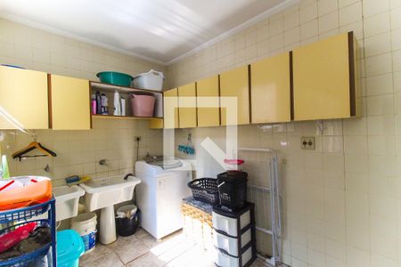 Casa à venda com 300m², 3 quartos e 4 vagas Casa à venda com 300m², 3 quartos e 4 vagasÁrea de Serviço