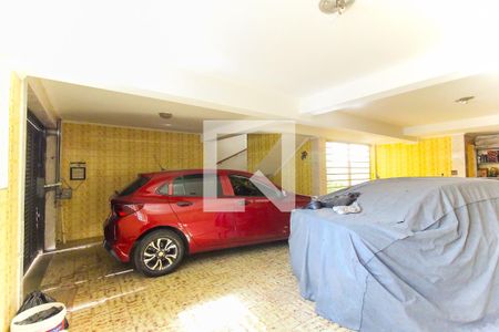 Casa à venda com 300m², 3 quartos e 4 vagas Casa à venda com 300m², 3 quartos e 4 vagasGaragem