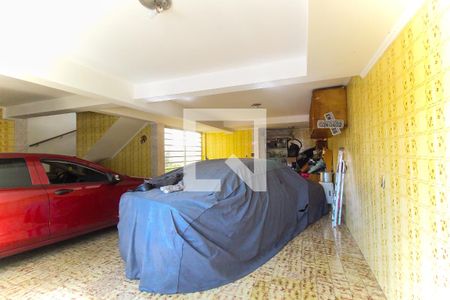 Casa à venda com 300m², 3 quartos e 4 vagas Casa à venda com 300m², 3 quartos e 4 vagasGaragem