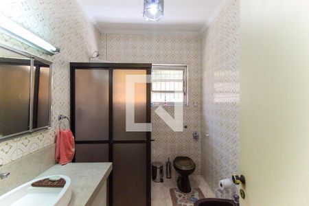 Casa à venda com 300m², 3 quartos e 4 vagas Casa à venda com 300m², 3 quartos e 4 vagasBanheiro 2