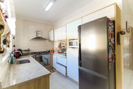 Casa à venda com 300m², 3 quartos e 4 vagas Casa à venda com 300m², 3 quartos e 4 vagasCozinha