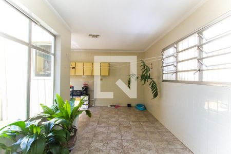 Casa à venda com 300m², 3 quartos e 4 vagas Casa à venda com 300m², 3 quartos e 4 vagasÁrea de Serviço