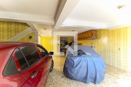 Casa à venda com 300m², 3 quartos e 4 vagas Casa à venda com 300m², 3 quartos e 4 vagasGaragem