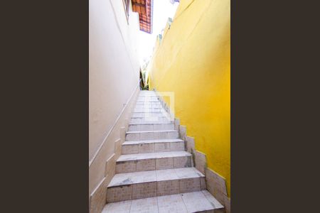 Casa para alugar com 536m², 5 quartos e 3 vagasEscada
