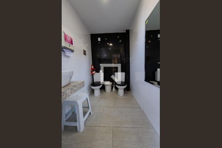 Casa para alugar com 536m², 5 quartos e 3 vagasBanheiro externo 2