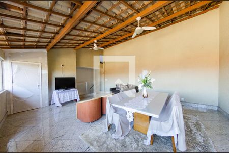 Casa para alugar com 536m², 5 quartos e 3 vagasSalão 2