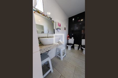 Casa para alugar com 536m², 5 quartos e 3 vagasBanheiro externo 2