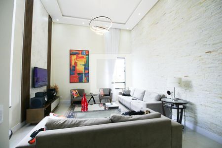 Sala de casa à venda com 4 quartos, 300m² em Interlagos, São Paulo