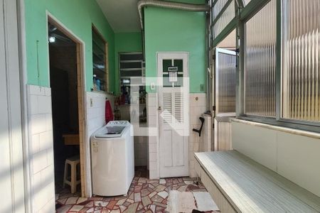 Apartamento à venda com 75m², 2 quartos e 2 vagasCozinha