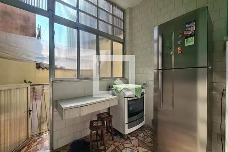 Apartamento à venda com 75m², 2 quartos e 2 vagasCozinha