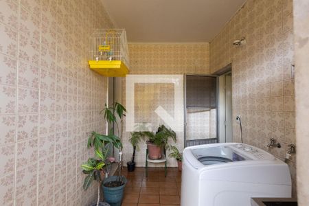 Casa à venda com 240m², 3 quartos e 5 vagas Casa à venda com 240m², 3 quartos e 5 vagasÁrea de Serviço