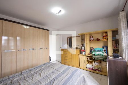 Casa à venda com 240m², 3 quartos e 5 vagas Casa à venda com 240m², 3 quartos e 5 vagasQuarto 1