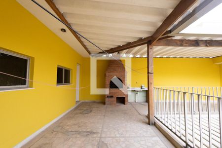 Casa à venda com 240m², 3 quartos e 5 vagas Casa à venda com 240m², 3 quartos e 5 vagasÁrea comum - Churrasqueira