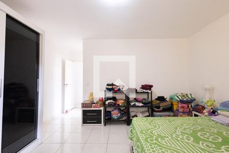 Casa à venda com 240m², 3 quartos e 5 vagas Casa à venda com 240m², 3 quartos e 5 vagasQuarto 3