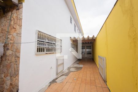 Casa à venda com 240m², 3 quartos e 5 vagas Casa à venda com 240m², 3 quartos e 5 vagasÁrea externa