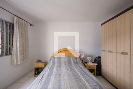 Casa à venda com 240m², 3 quartos e 5 vagas Casa à venda com 240m², 3 quartos e 5 vagasQuarto 1