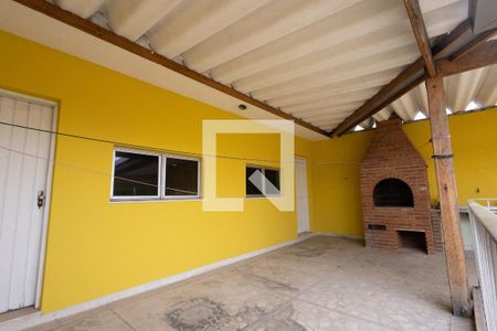 Casa à venda com 240m², 3 quartos e 5 vagas Casa à venda com 240m², 3 quartos e 5 vagasÁrea comum - Churrasqueira