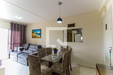 Sala de apartamento para alugar com 2 quartos, 51m² em Jardim Santo Antônio, São Paulo
