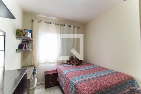 Quarto 2 de apartamento para alugar com 2 quartos, 51m² em Jardim Santo Antônio, São Paulo