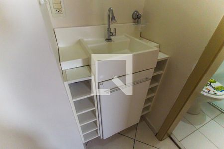 Banheiro de apartamento para alugar com 2 quartos, 51m² em Jardim Santo Antônio, São Paulo