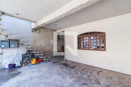 Garagem de casa à venda com 5 quartos, 222m² em Bandeiras, Osasco