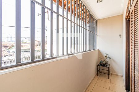 Casa à venda com 270m², 3 quartos e 3 vagas Casa à venda com 270m², 3 quartos e 3 vagasSuite - Varanda