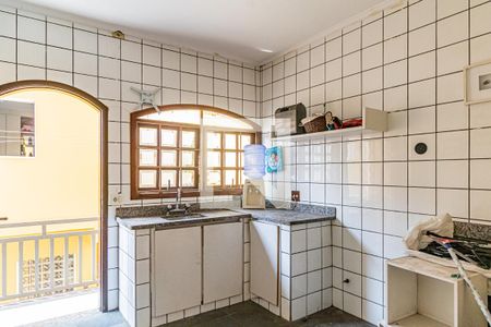 Casa à venda com 270m², 3 quartos e 3 vagas Casa à venda com 270m², 3 quartos e 3 vagasEdícula