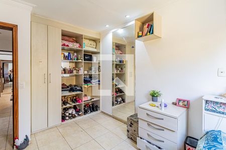 Casa à venda com 270m², 3 quartos e 3 vagas Casa à venda com 270m², 3 quartos e 3 vagasQuarto 01